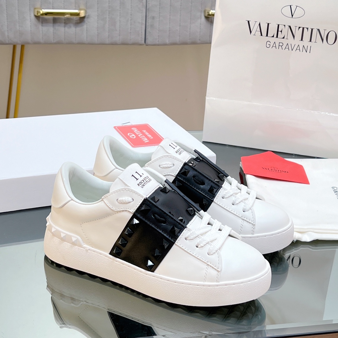 Valenti Garavani Rockstud Untitled Low-top Sneakers - DesignerGu