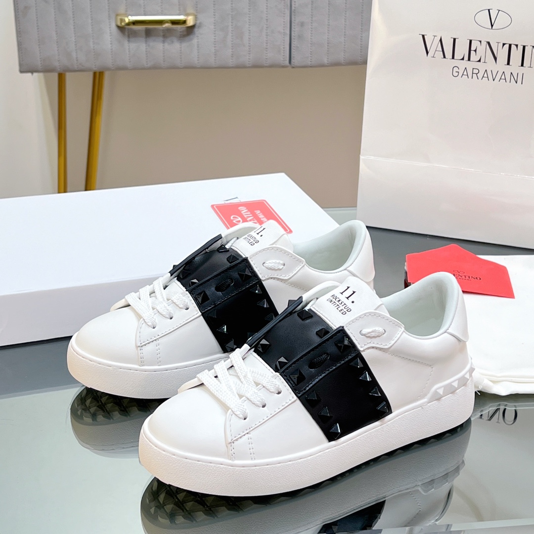 Valenti Garavani Rockstud Untitled Low-top Sneakers - DesignerGu