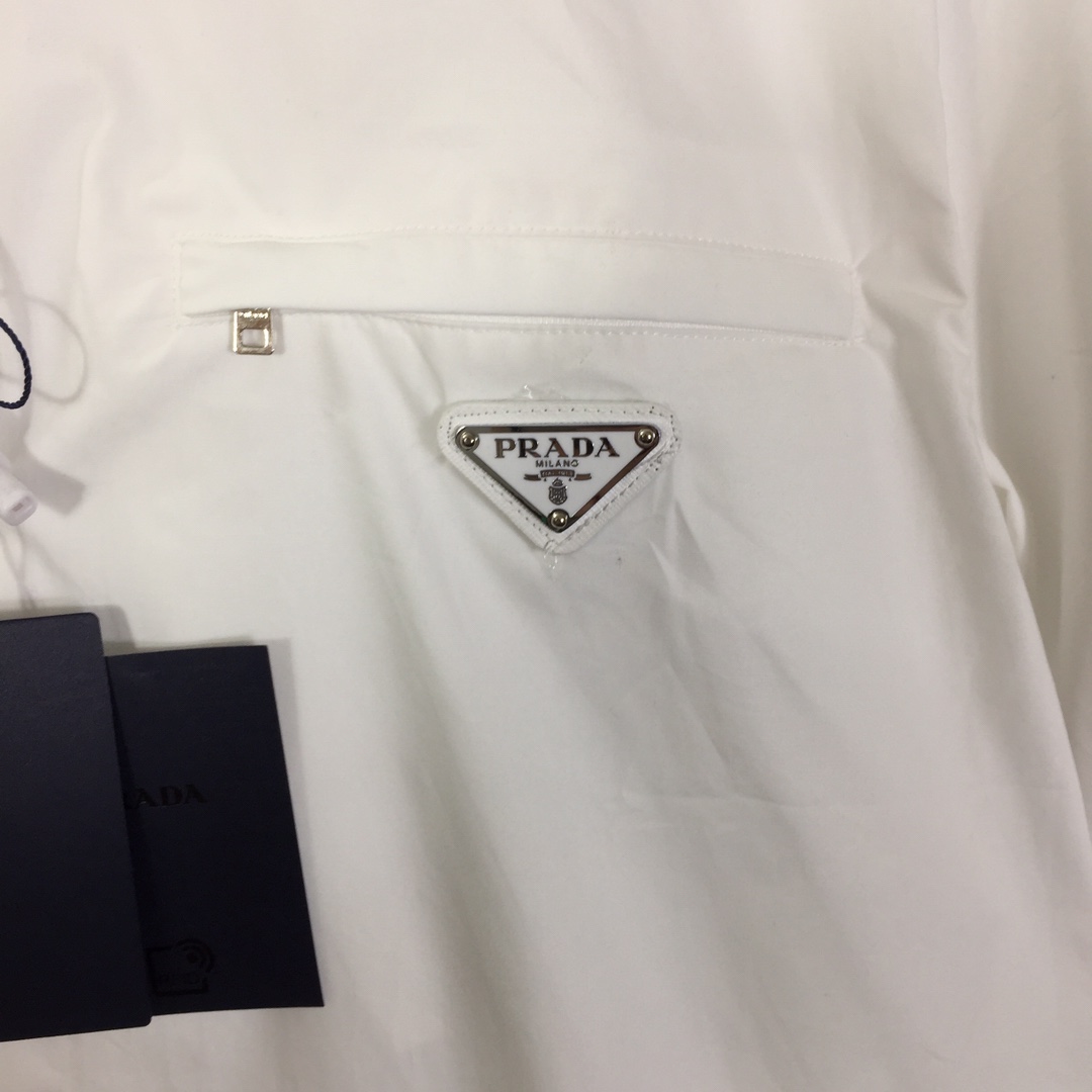 Prada Short-sleeved Shirt - DesignerGu