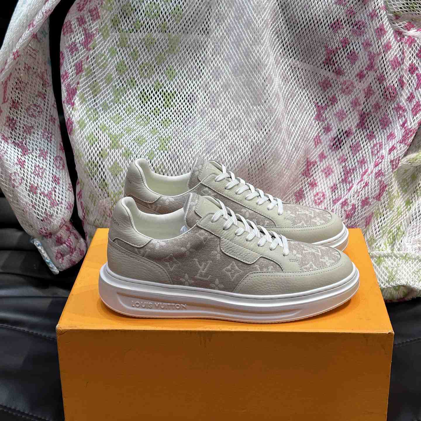 Louis Vuitton Beverly Hills Sneaker   - DesignerGu