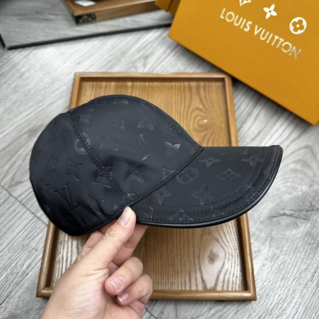 Louis Vuitton Monoragm Cap - DesignerGu