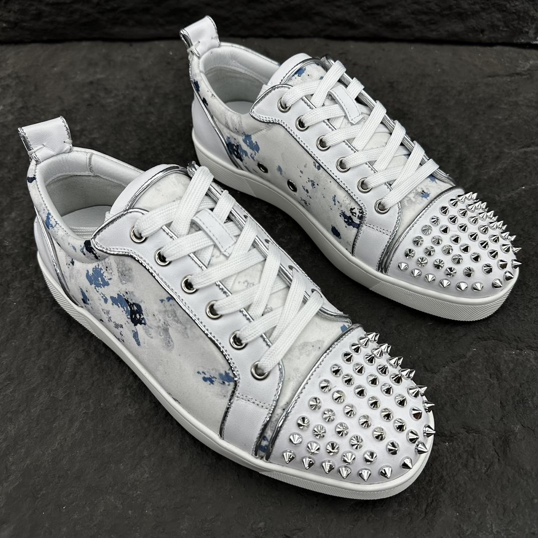 Christian Louboutin Louis Junior Spikes Leather Sneakers - DesignerGu