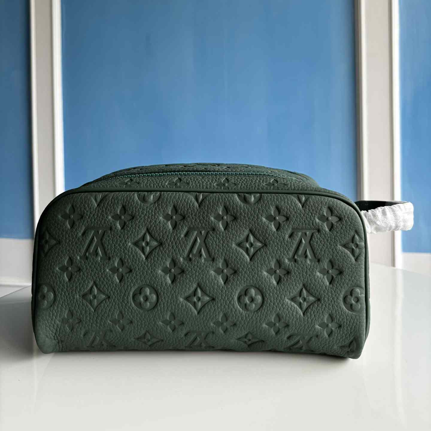 Louis Vuitton Dopp Kit    M24442 - DesignerGu