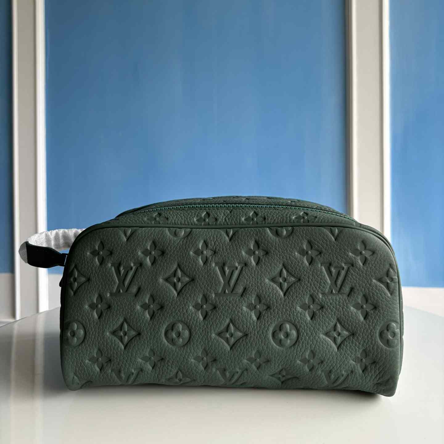 Louis Vuitton Dopp Kit    M24442 - DesignerGu