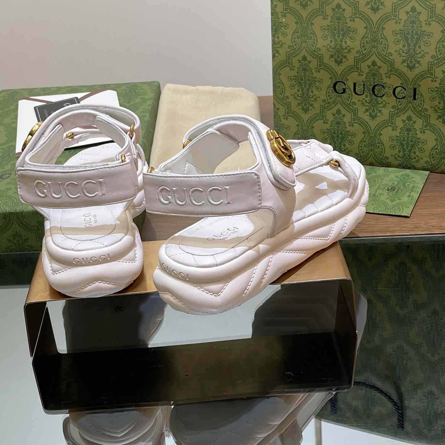 Gucci Women's Double G Sandal - DesignerGu