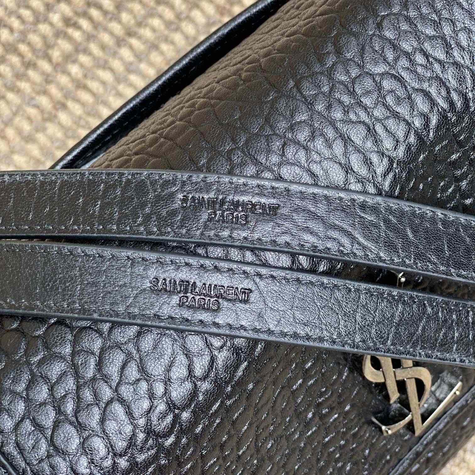 Saint Laurent Niki Medium In Grained Lambskin - DesignerGu