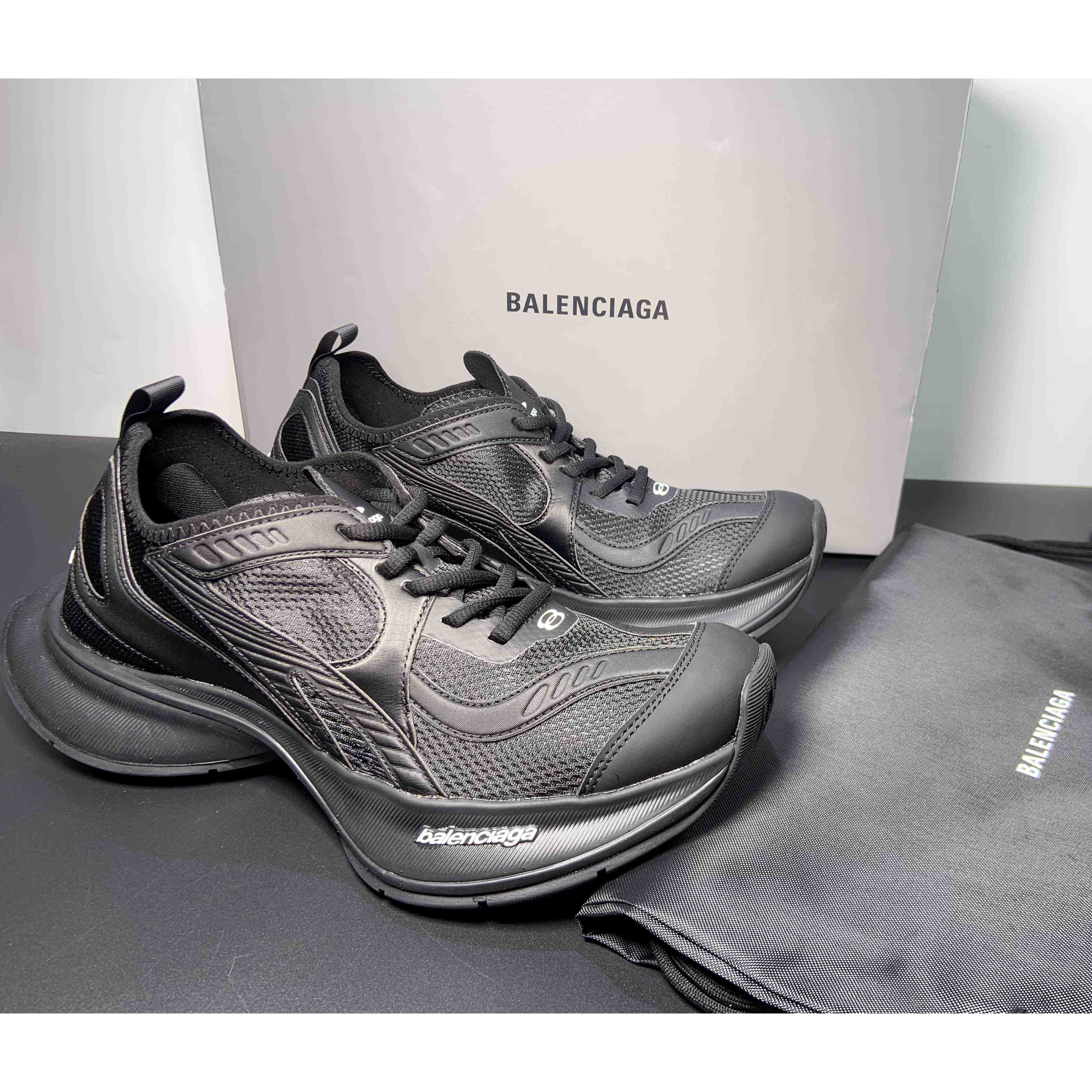 Balenciaga Circuit Sneaker In Black  - DesignerGu