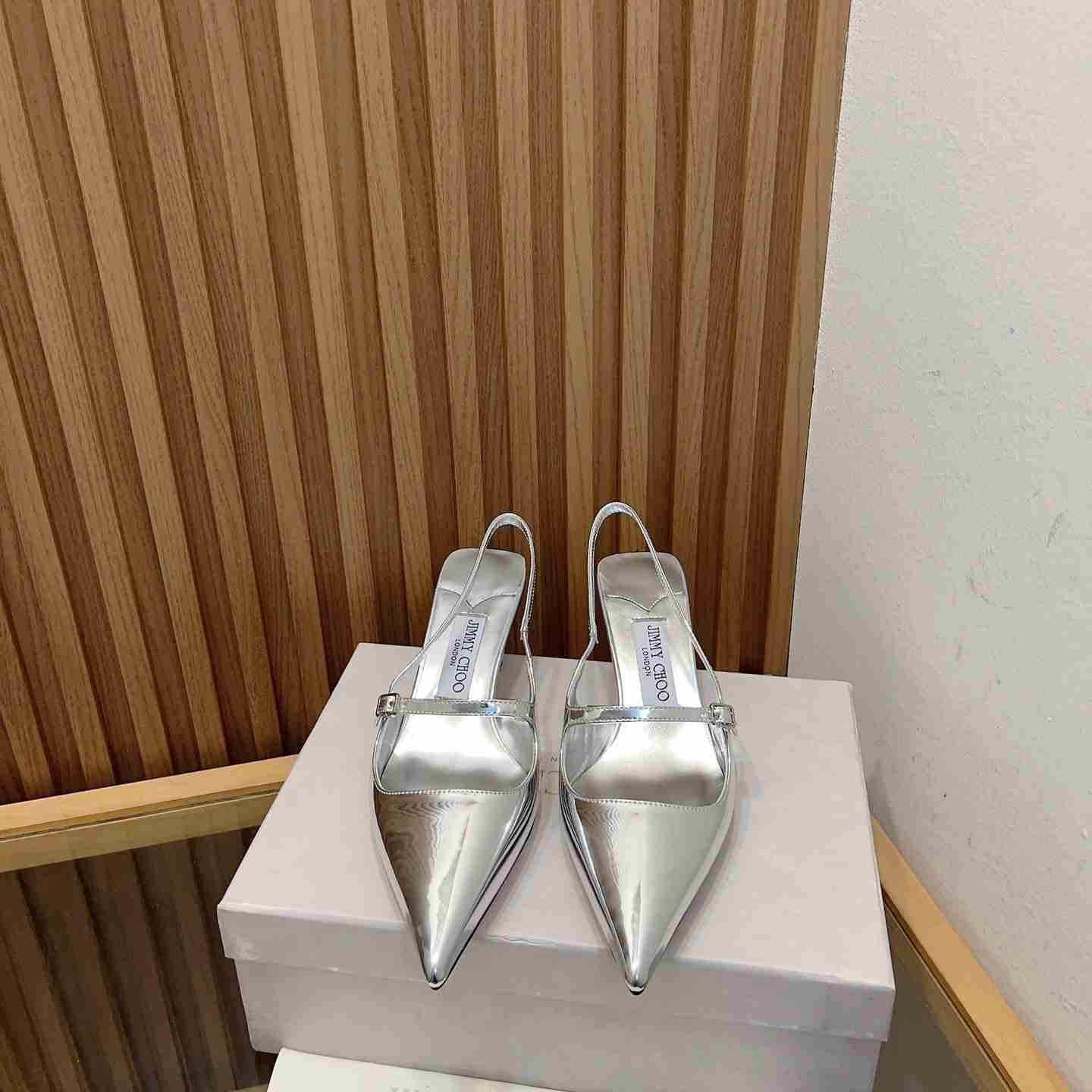 Jimmy Choo Didi 45 Silver Liquid Metal Leather Pointed Pumps - DesignerGu