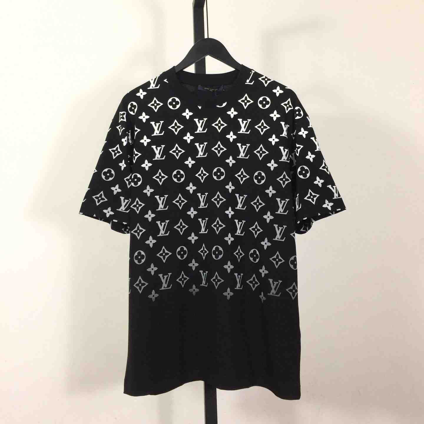 Louis Vuitton Monogram Cotton T-Shirt   - DesignerGu