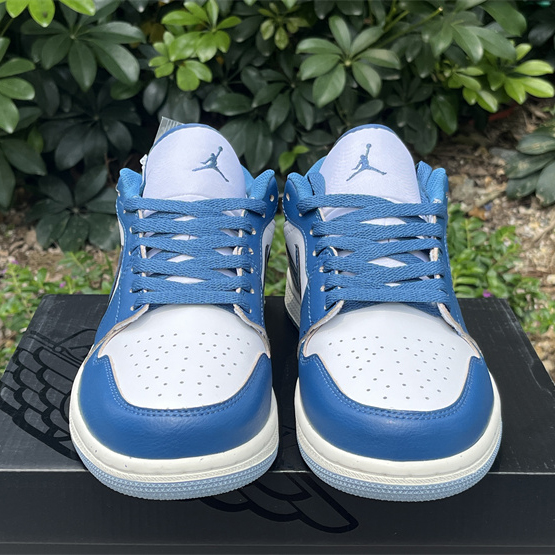 Air Jordan 1 Low Sneakers      FN5214-141 - DesignerGu