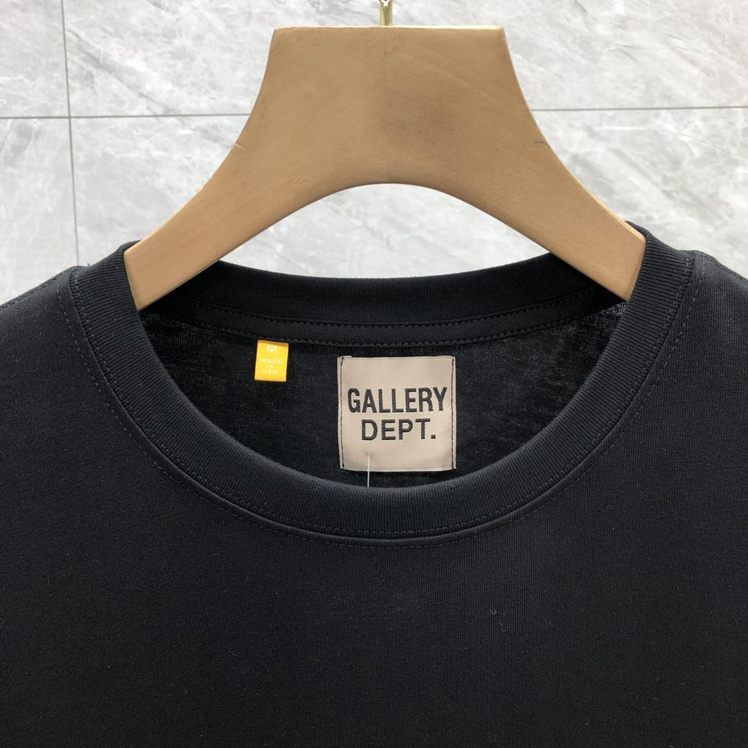 Gallery Dept. Tee - DesignerGu