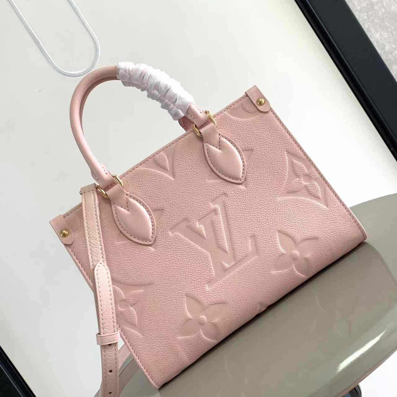 Louis Vuitton OnTheGo   M45654   25-19-11.5cm - DesignerGu