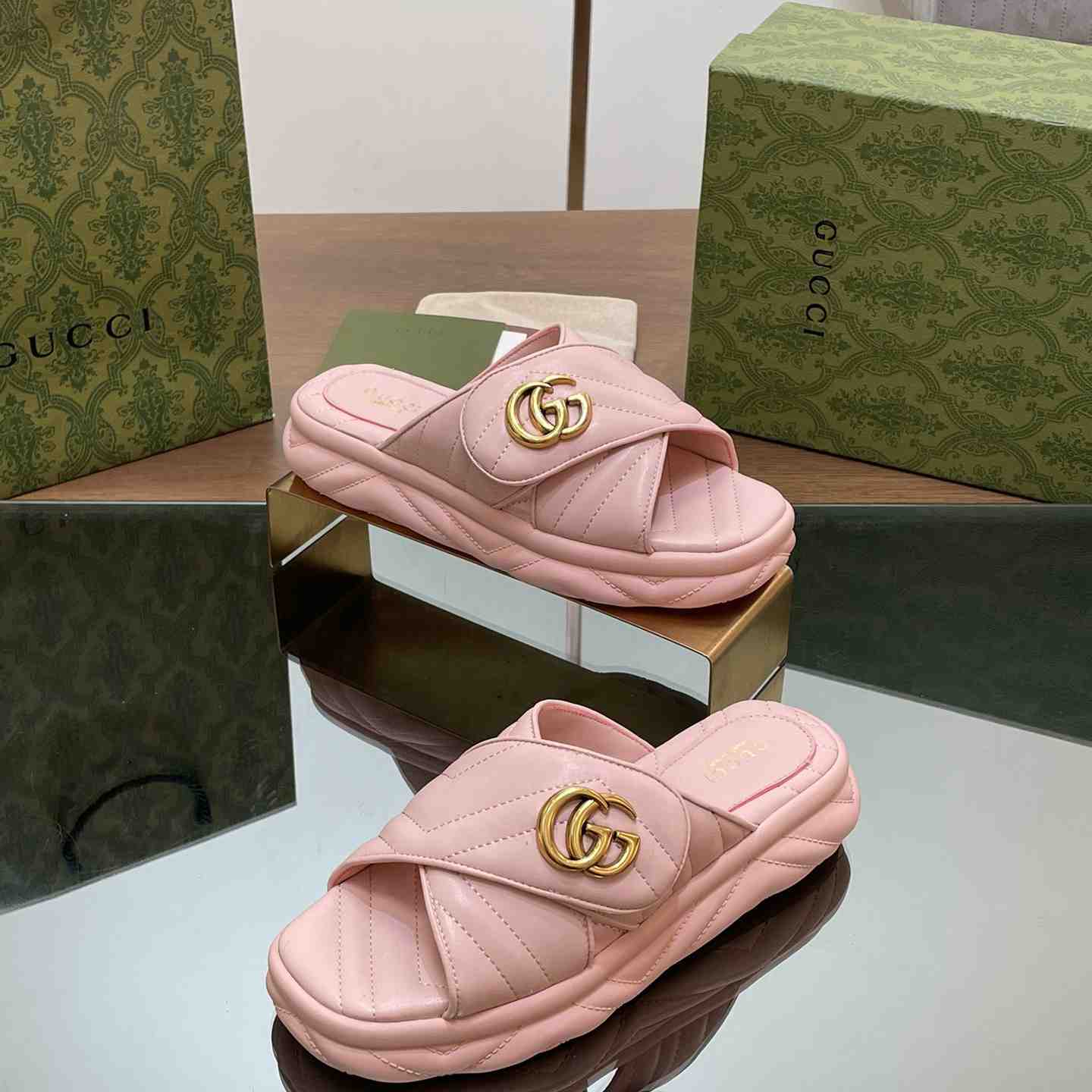 Gucci Women's Double G Slide Sandal - DesignerGu