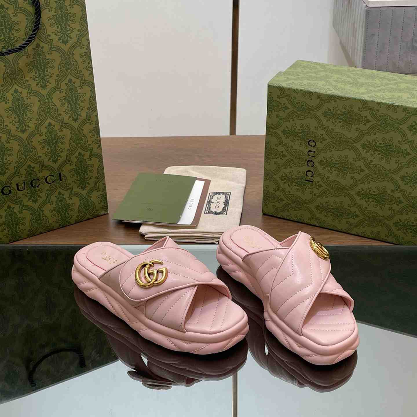 Gucci Women's Double G Slide Sandal - DesignerGu