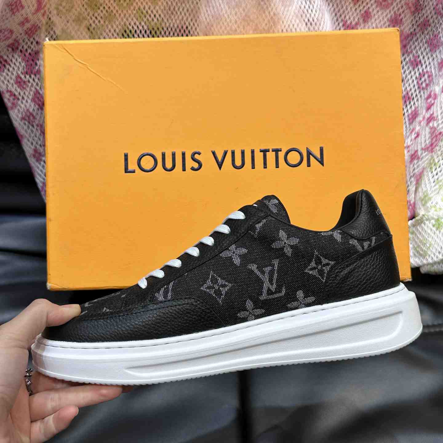 Louis Vuitton Beverly Hills Sneaker   - DesignerGu