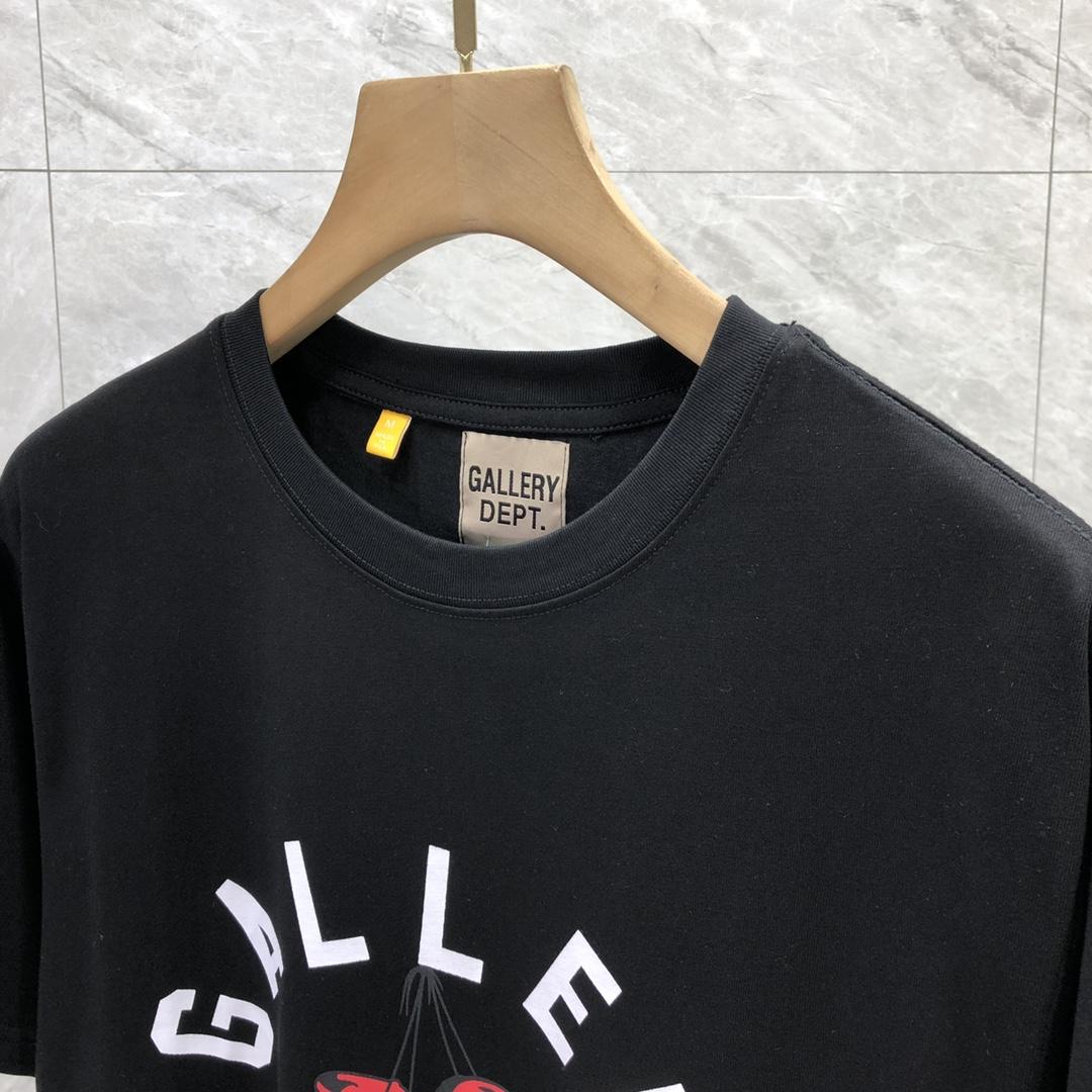 Gallery Dept. Tee - DesignerGu