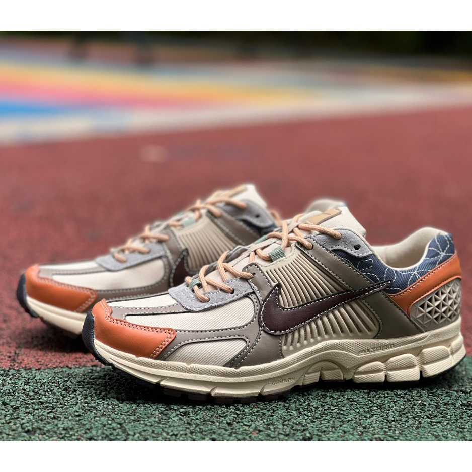 Nike Zoom Vomero 5 