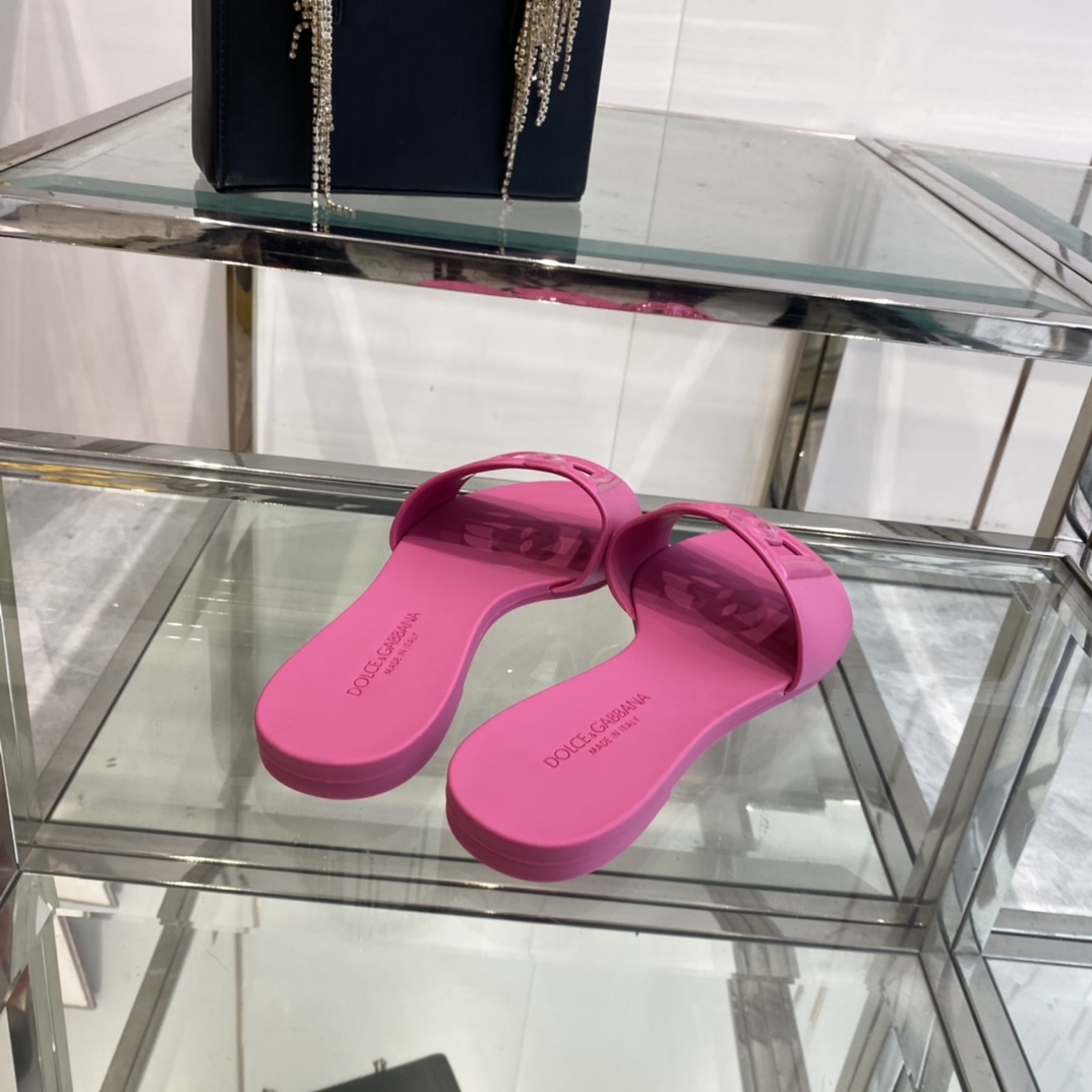 Dolce & Gabbana Rubber Beachwear Sliders - DesignerGu