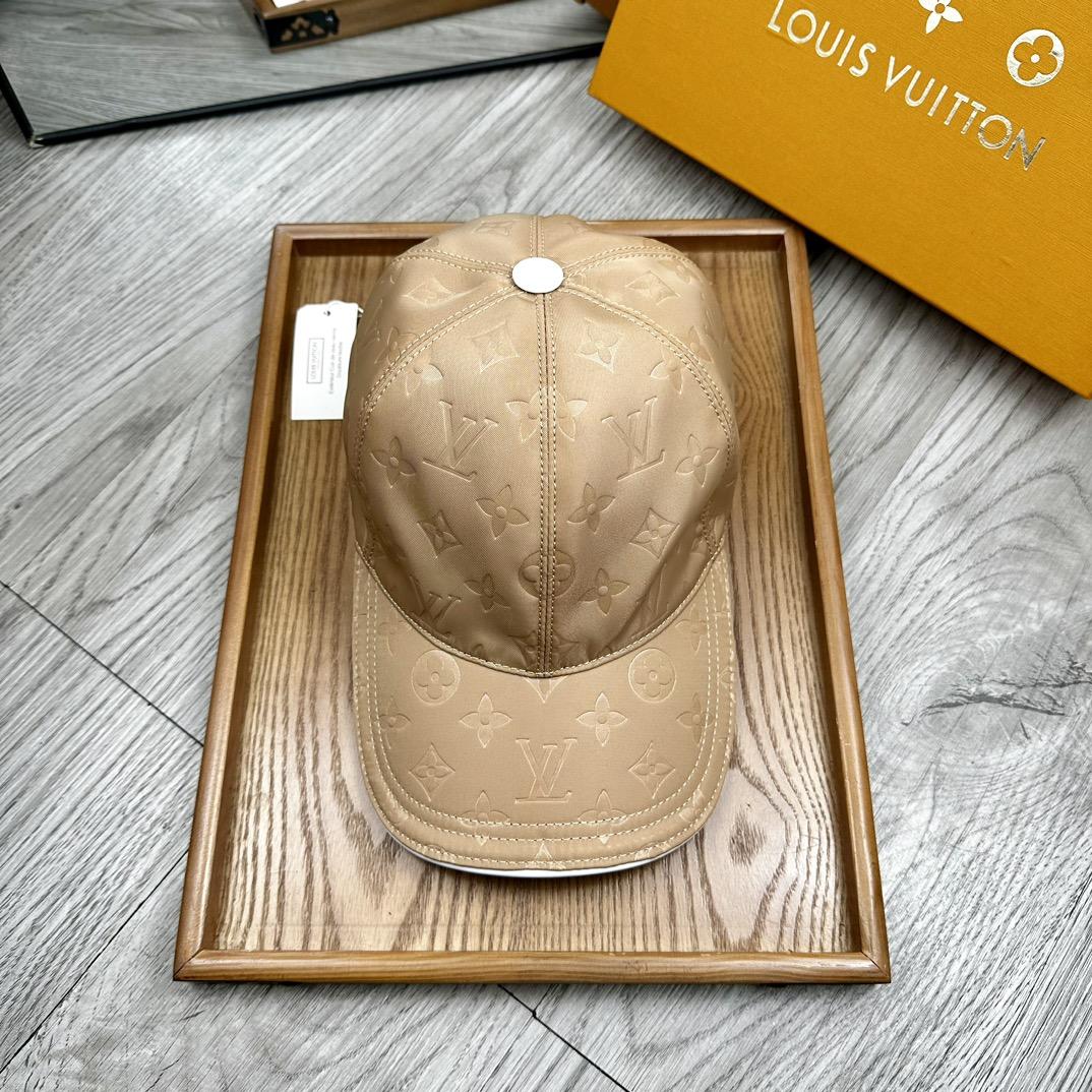 Louis Vuitton Monoragm Cap - DesignerGu