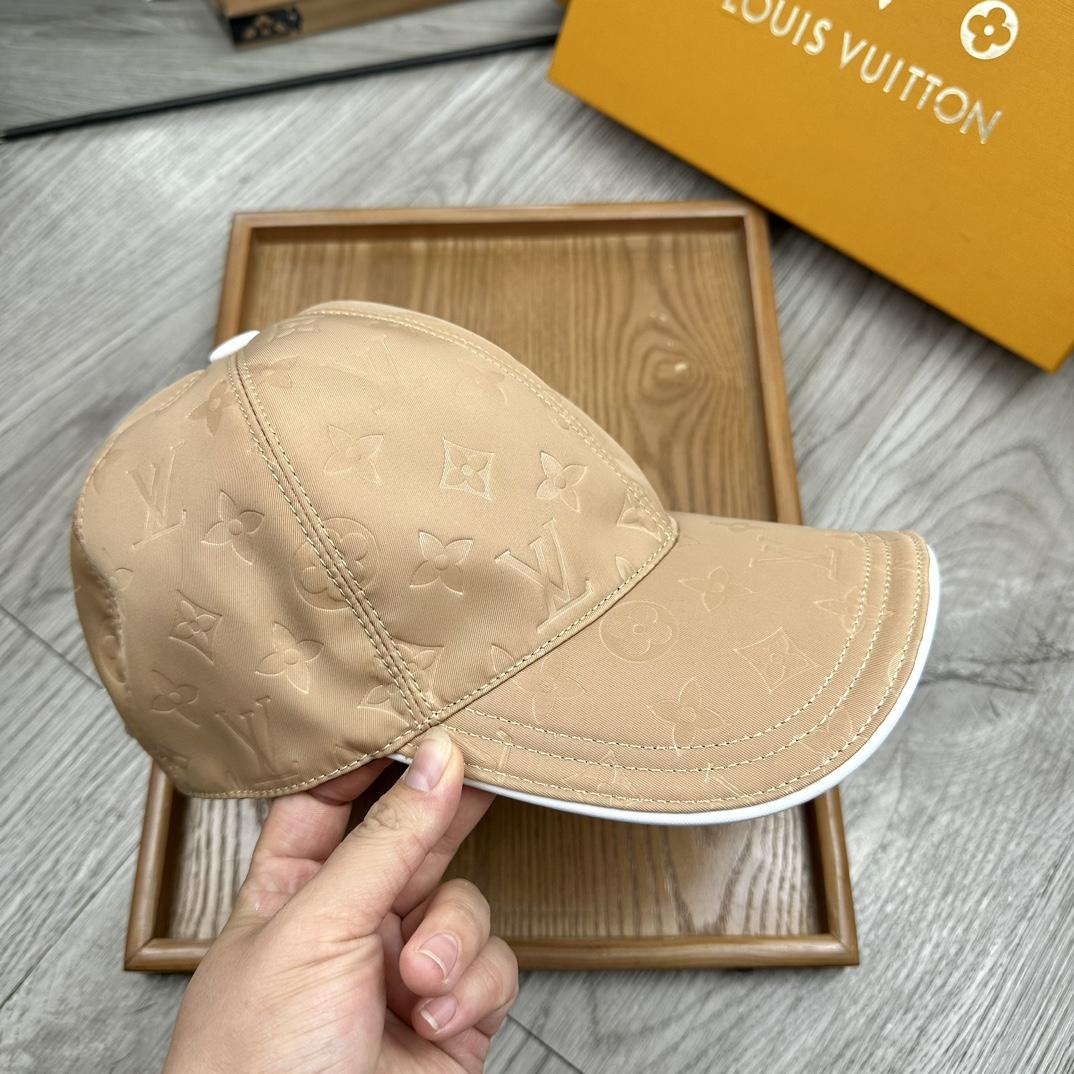 Louis Vuitton Monoragm Cap - DesignerGu