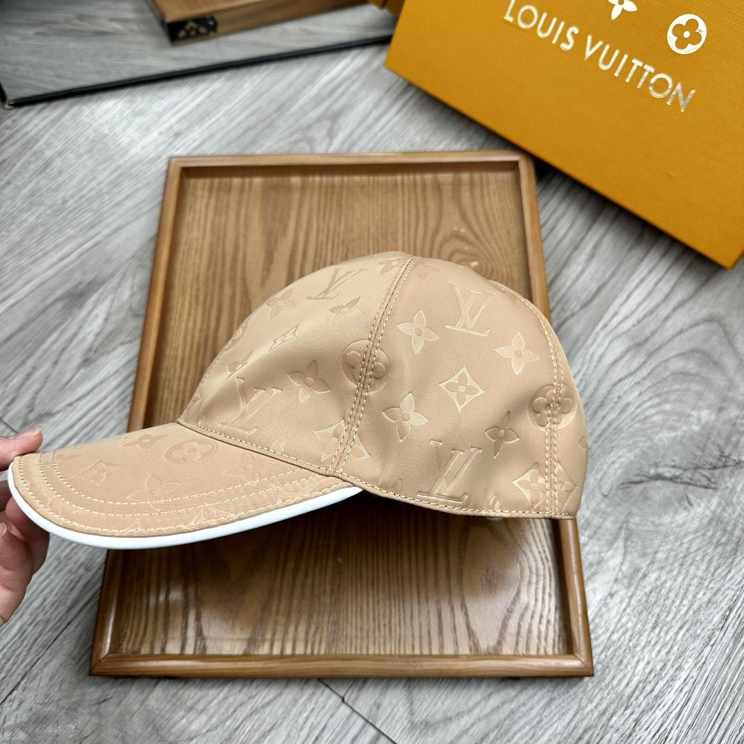 Louis Vuitton Monoragm Cap - DesignerGu