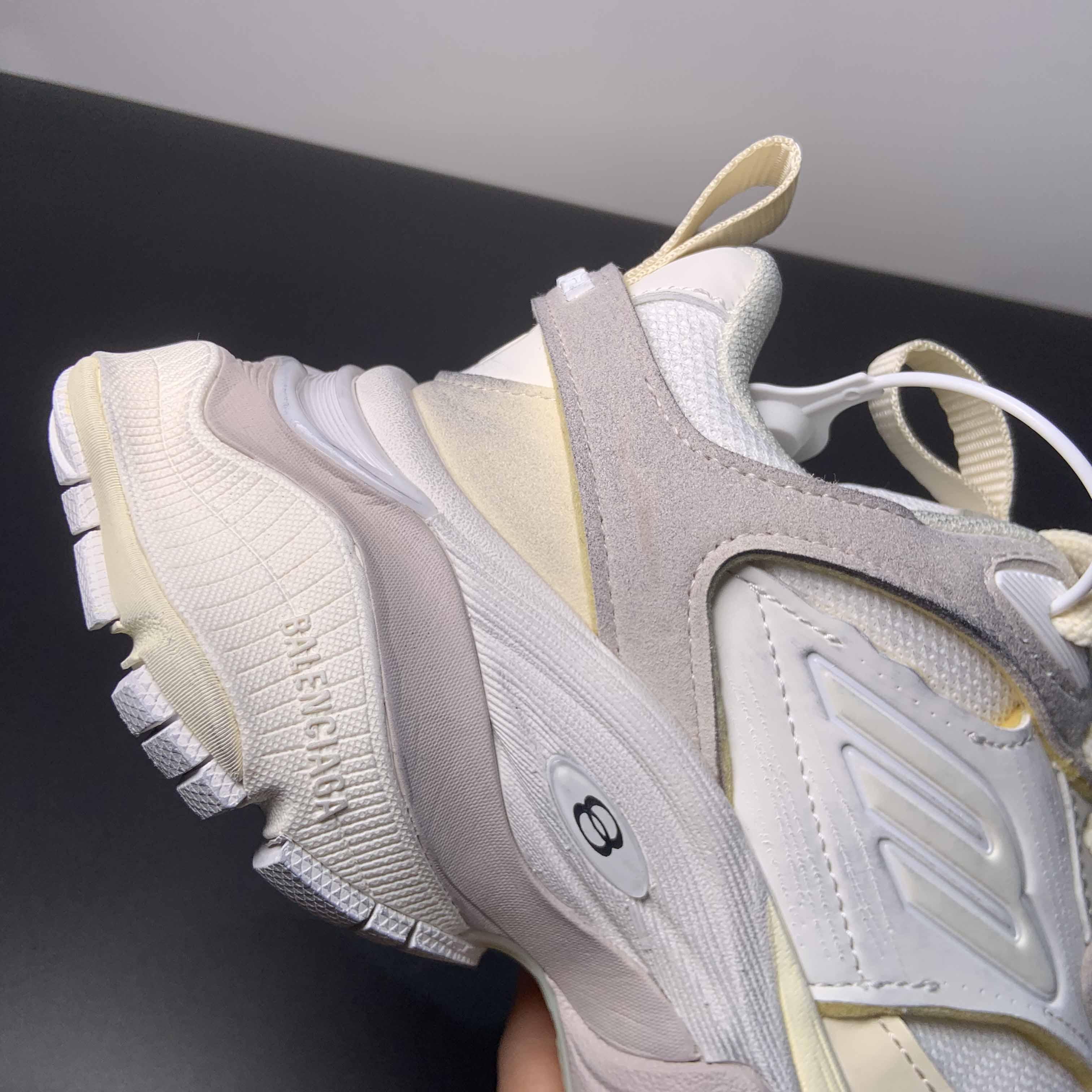 Balenciaga Cargo Sneaker - DesignerGu