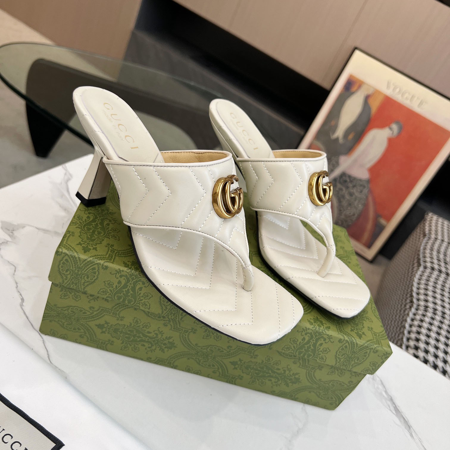 Gucci Women's Double G thong sandal - DesignerGu