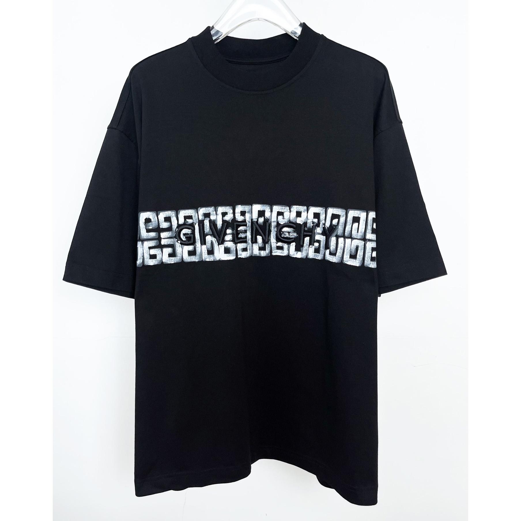 Givenchy 4G T-Shirt - DesignerGu