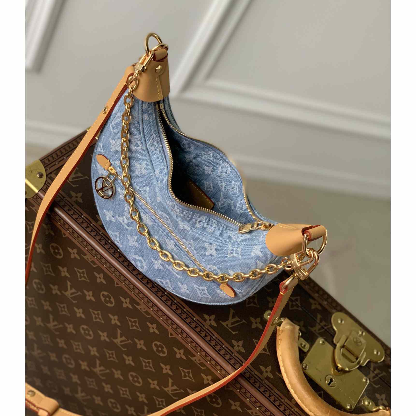 Louis Vuitton Loop  M24846 - DesignerGu