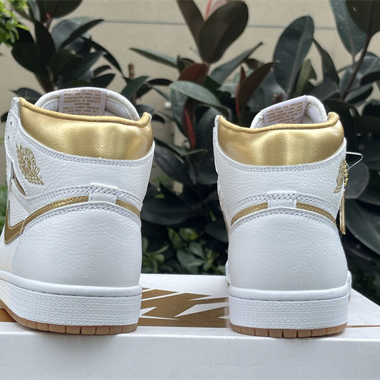 Air Jordan 1 High OG WMNS “Latte Sneaker    FD2596-021  - DesignerGu