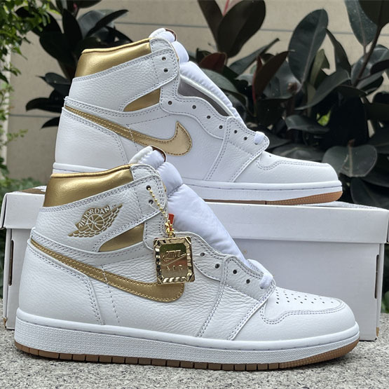 Air Jordan 1 High OG WMNS “Latte Sneaker    FD2596-021  - DesignerGu