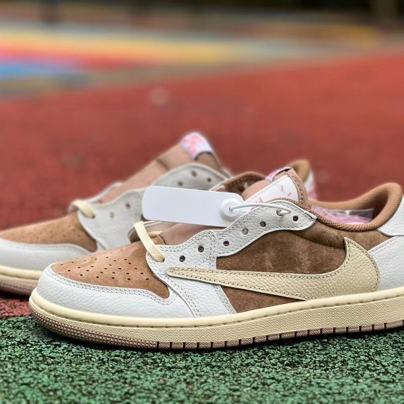 Travis Scott x Air Jordan 1 Low  Sneaker    DM7886-106 - DesignerGu