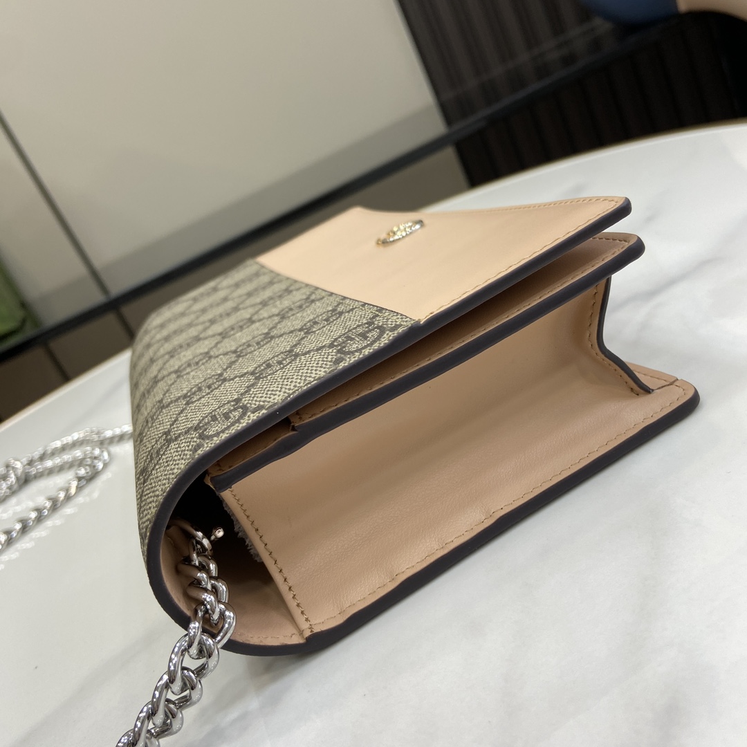 Gucci GG Marmont Chain Wallet - DesignerGu