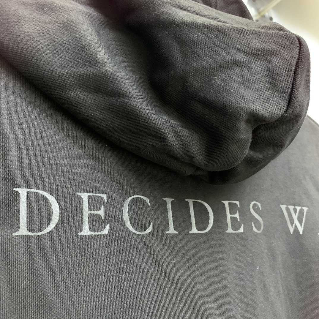 Who Decides War Sandy Lane Hooded Pullover - DesignerGu