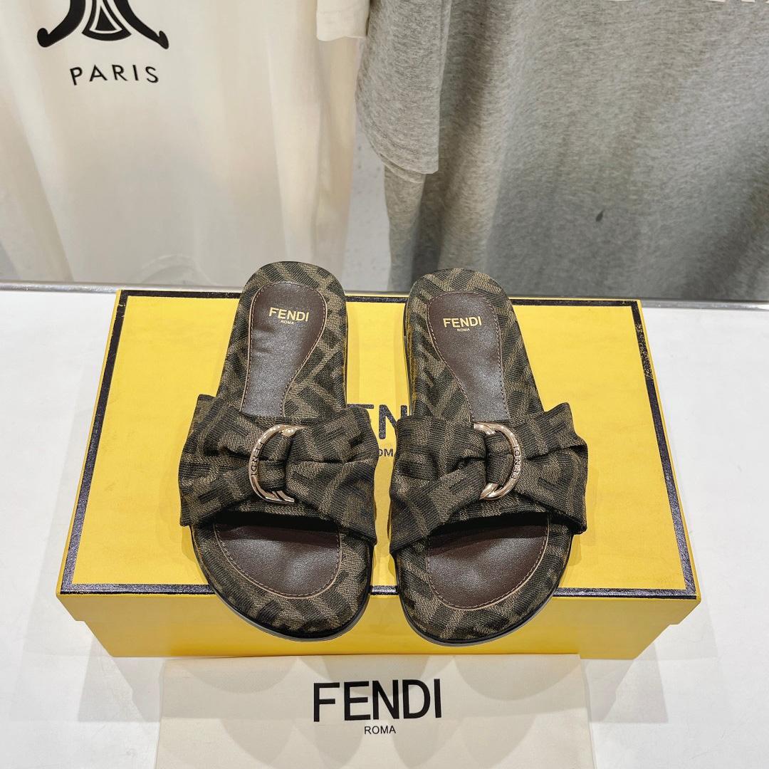 Fendi Feel Brown FF Jacquard Slides - DesignerGu