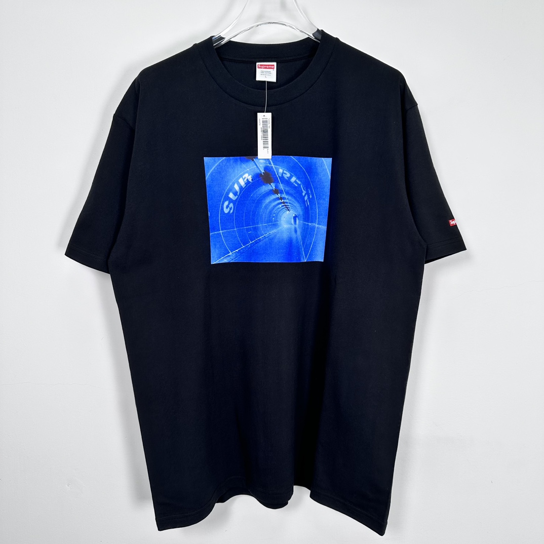 Supreme Tunnel Tee - DesignerGu