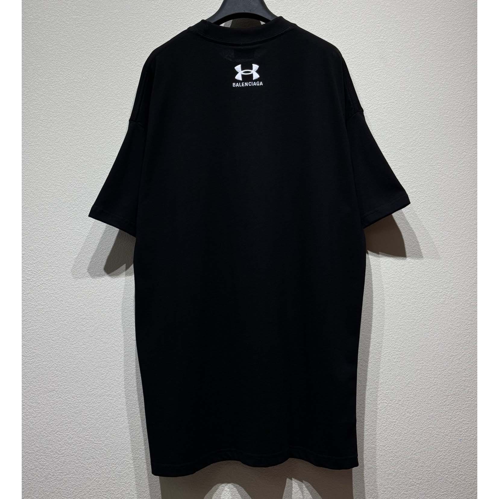 Balenciaga Under Armour® T-Shirt Oversized In Black And White - DesignerGu