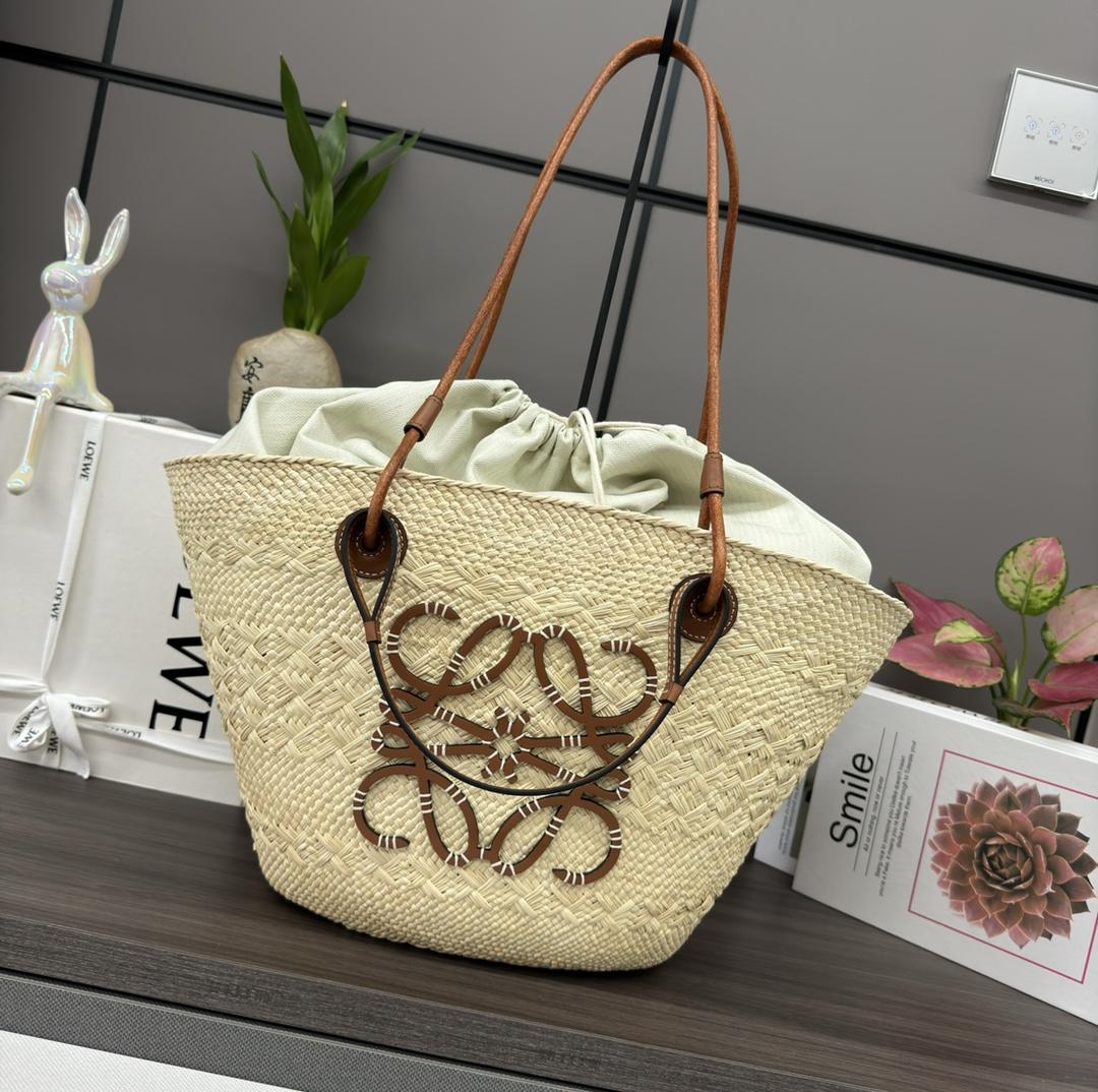 Loewe Anagram Basket Bag In Iraca Palm And Calfskin - DesignerGu
