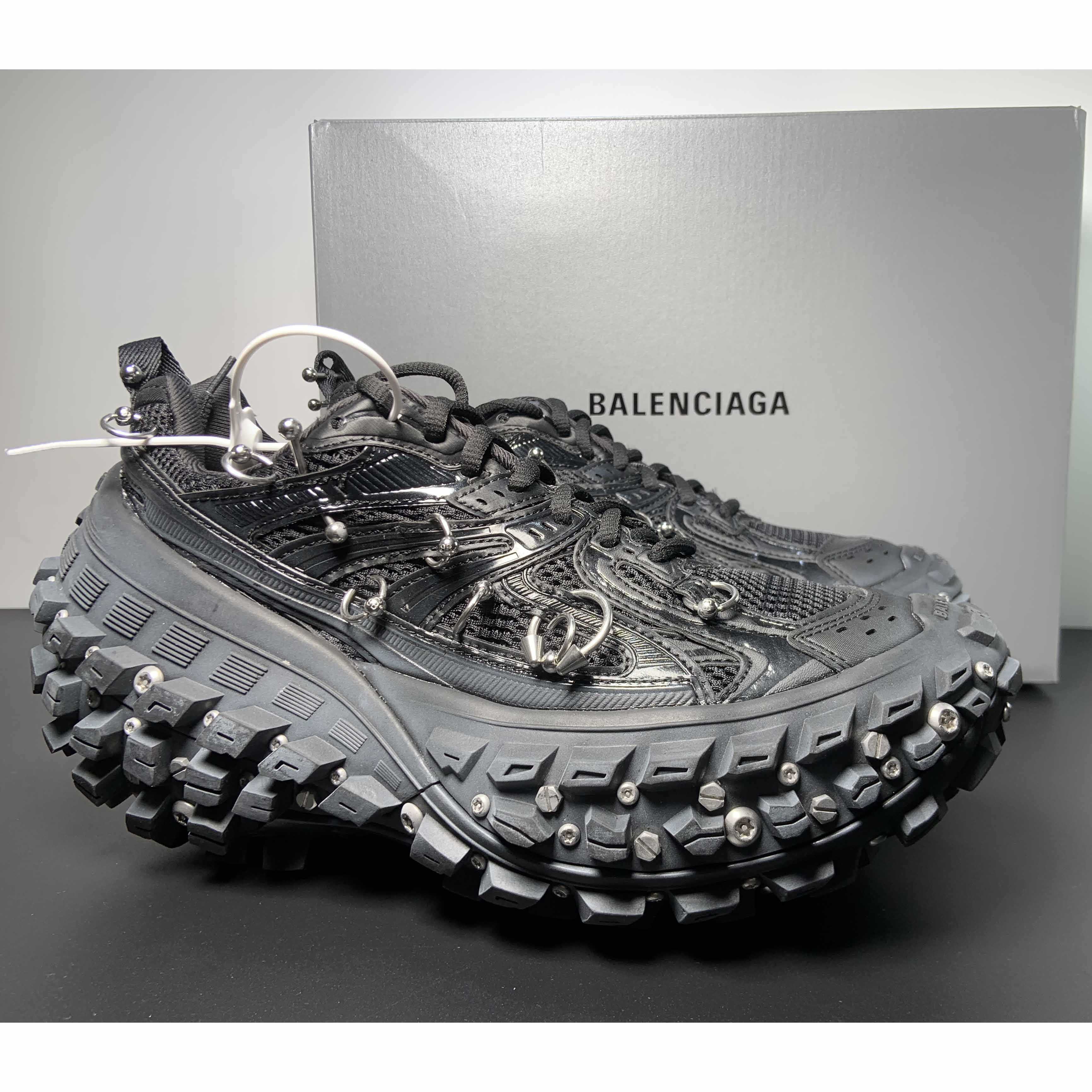 Balenciaga Bouncer Screw Sneaker With Piercings In Black - DesignerGu