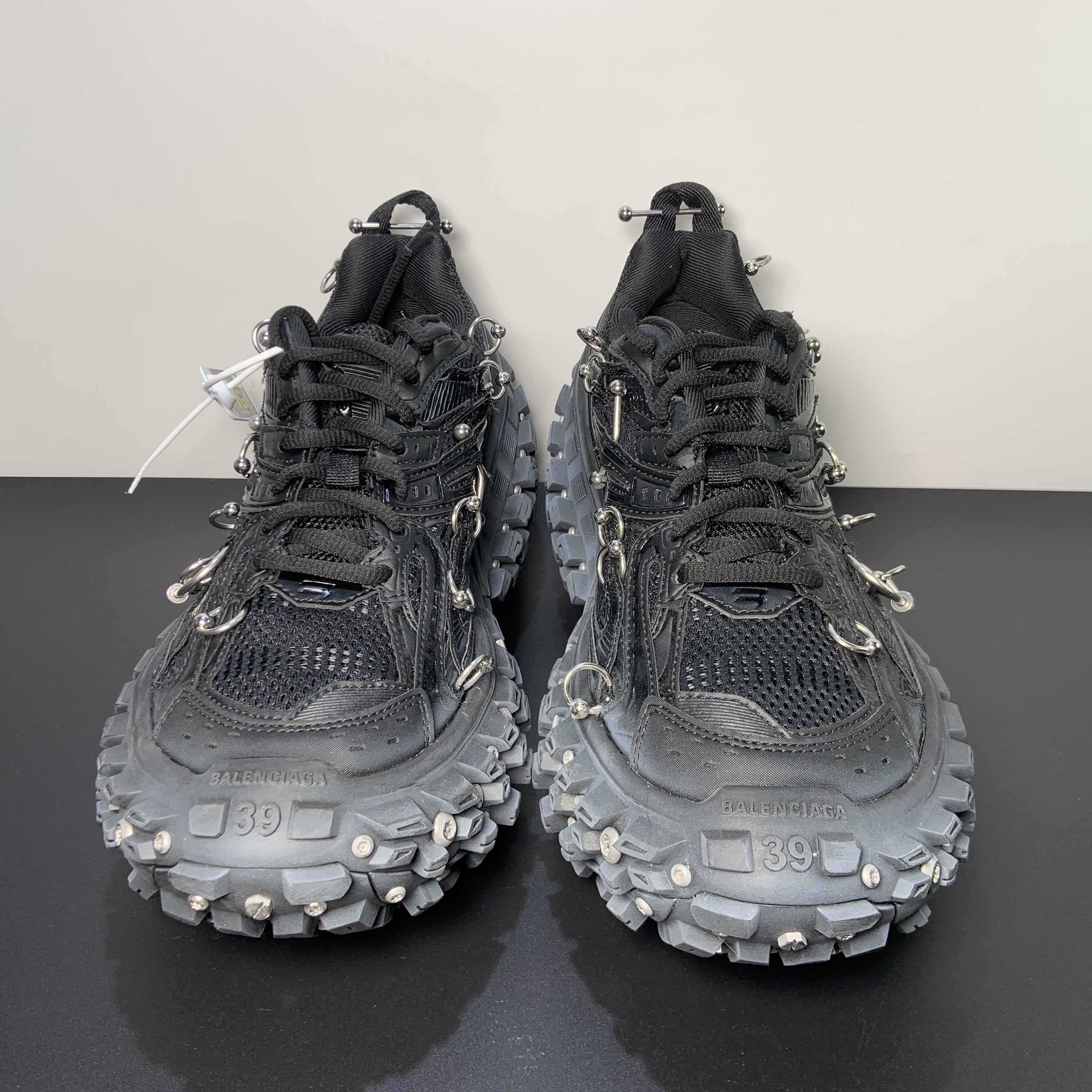 Balenciaga Bouncer Screw Sneaker With Piercings In Black - DesignerGu