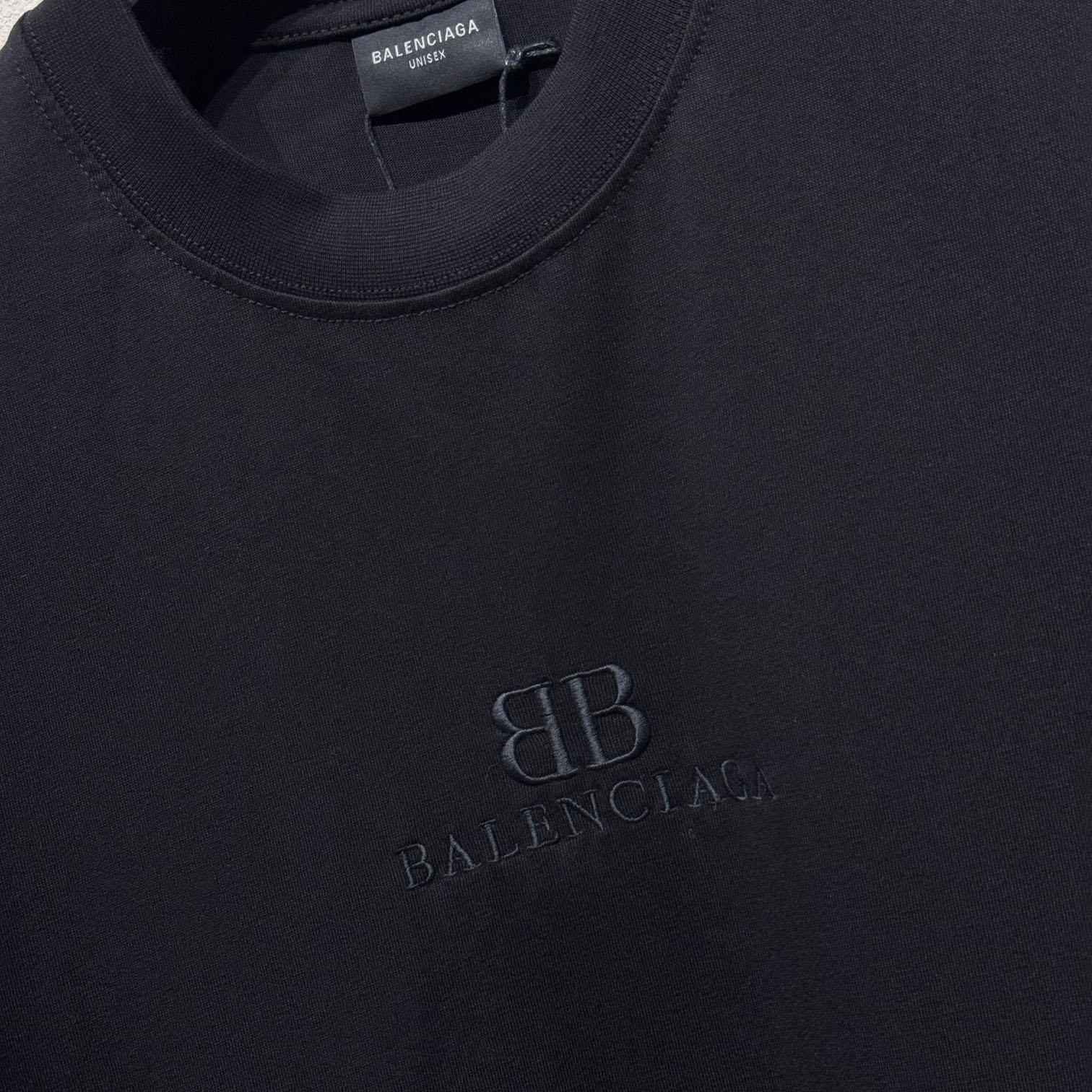 Balenciaga BB T-Shirt Medium Fit - DesignerGu