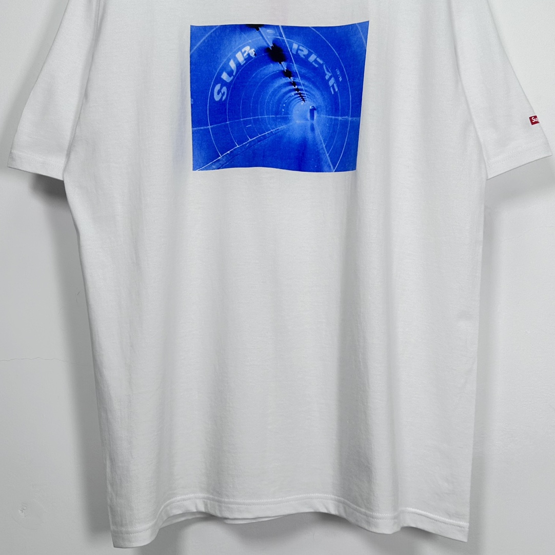 Supreme Tunnel Tee - DesignerGu