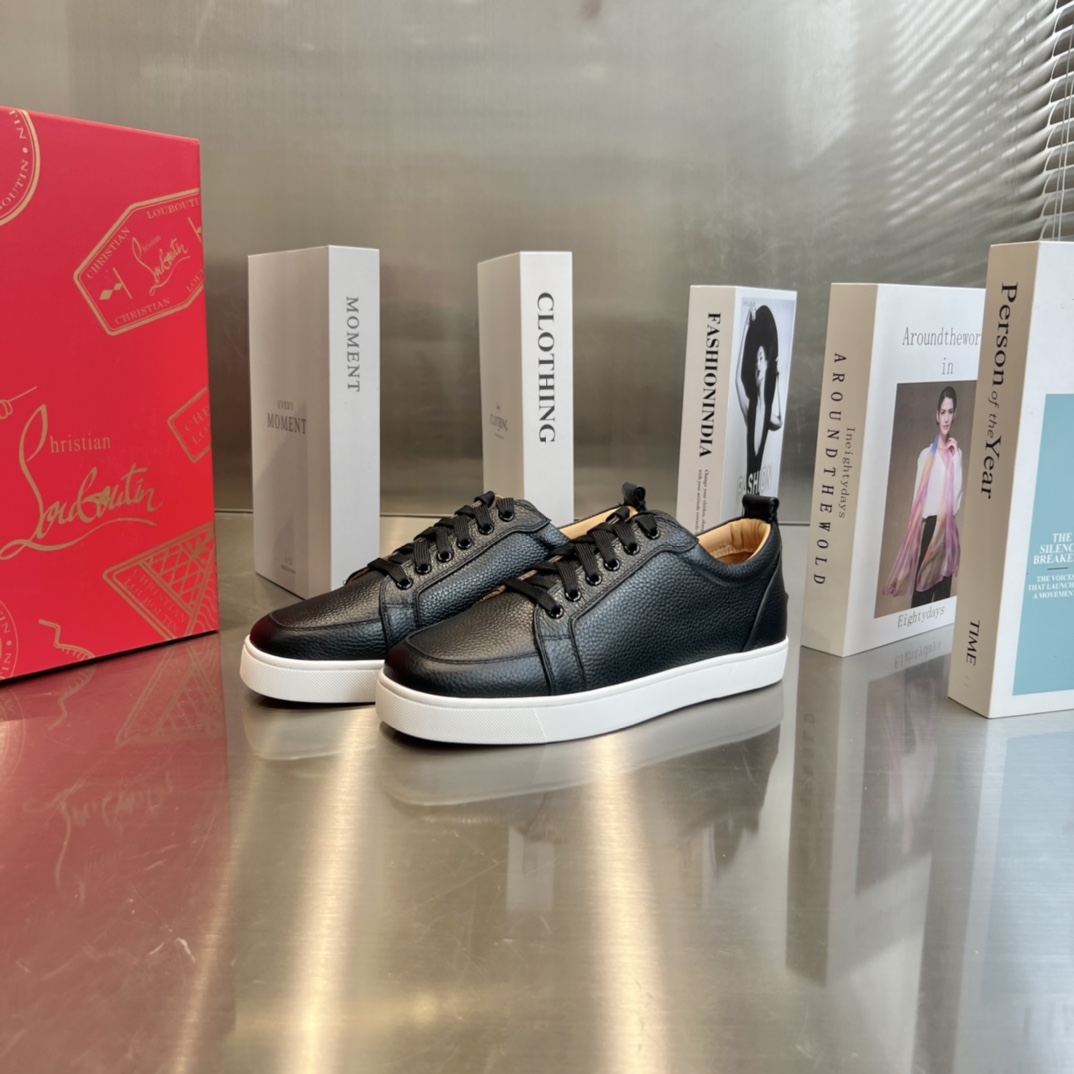 Christian Louboutin Sneakers - DesignerGu