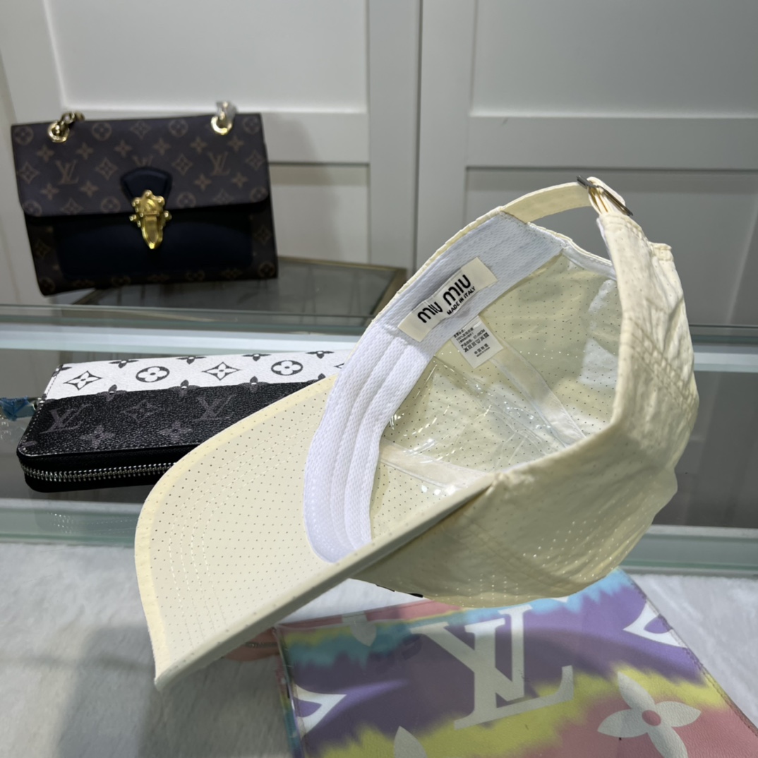 Miu Miu Baseball Cap - DesignerGu