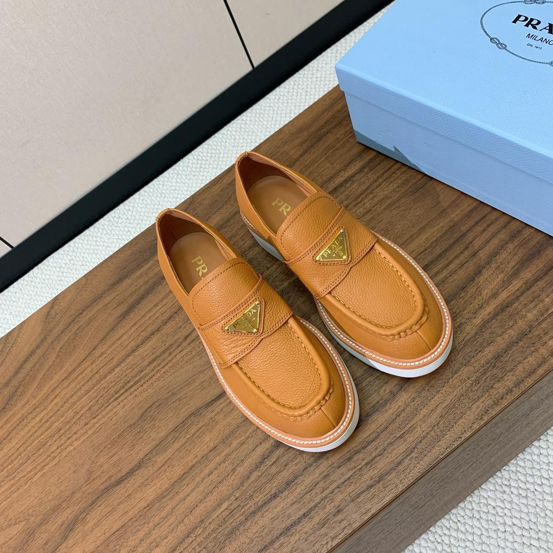 Prada Logo Leather Loafers  - DesignerGu