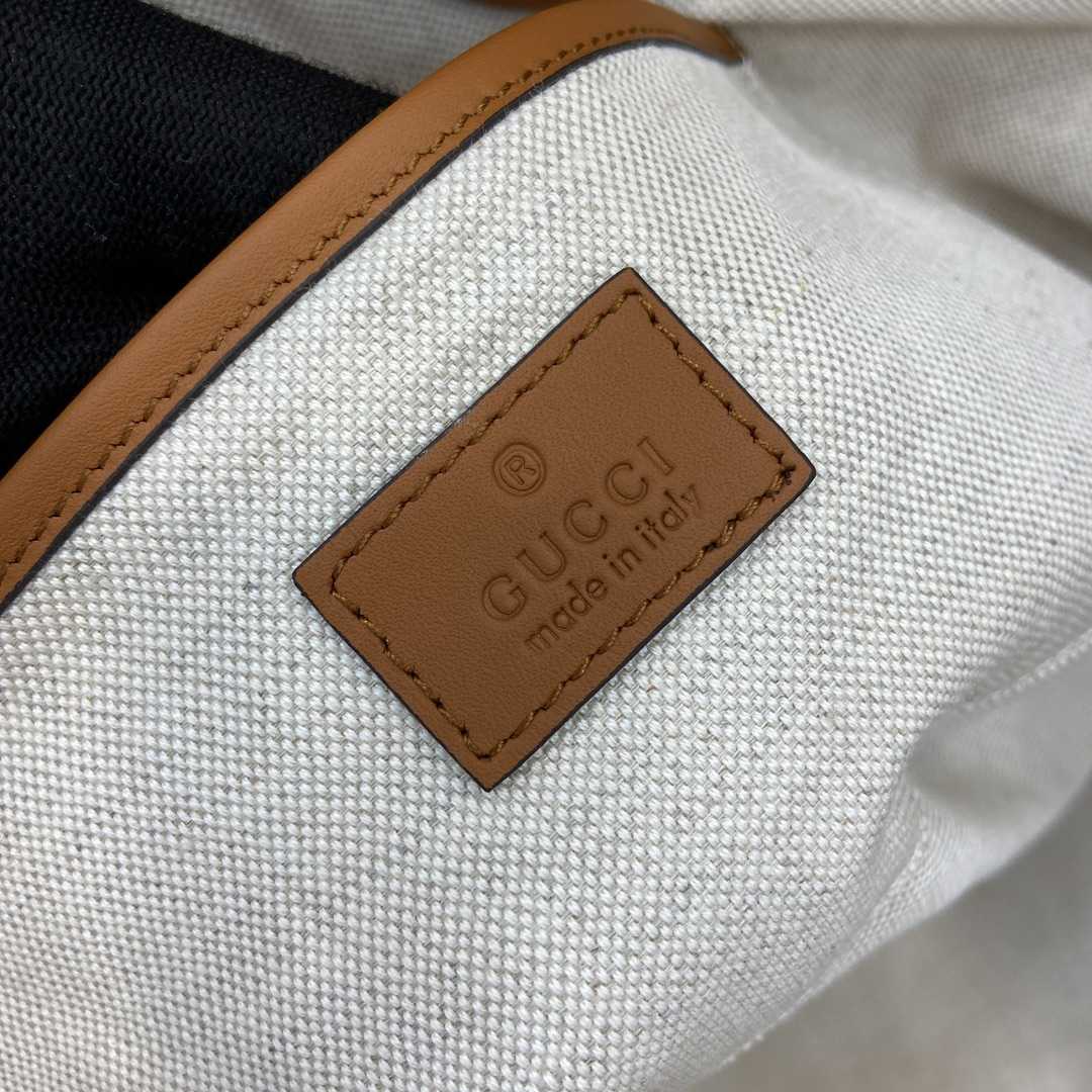 Gucci Medium Straw-effect Tote - DesignerGu