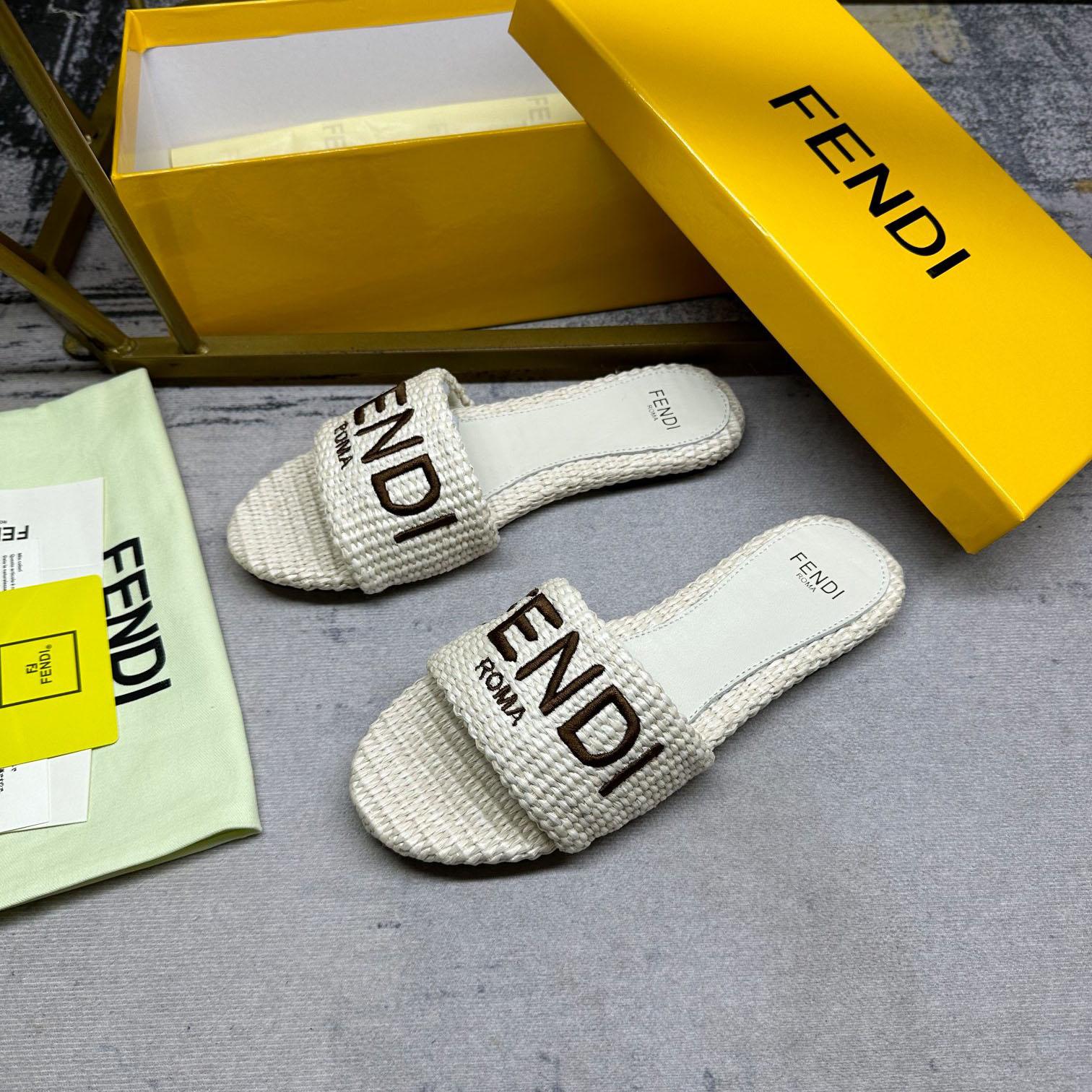 Fendi Signature Natural Raffia Slides - DesignerGu