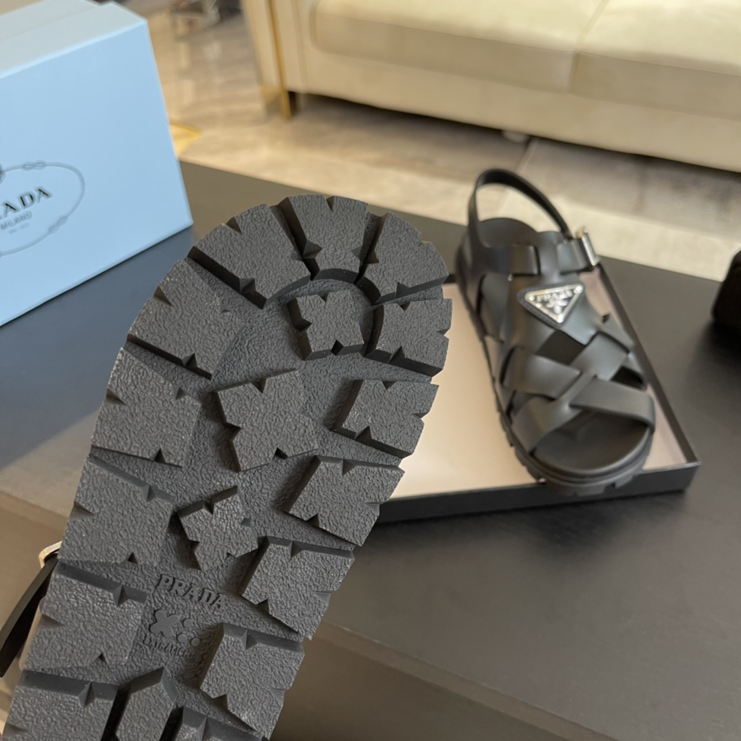 Prada Crisscross Rubber Sandals - DesignerGu