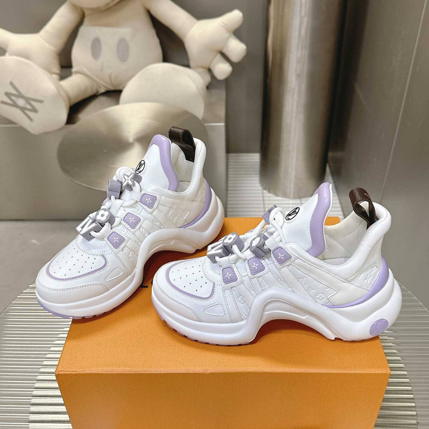 Louis Vuitton LV Archlight Sneaker    - DesignerGu