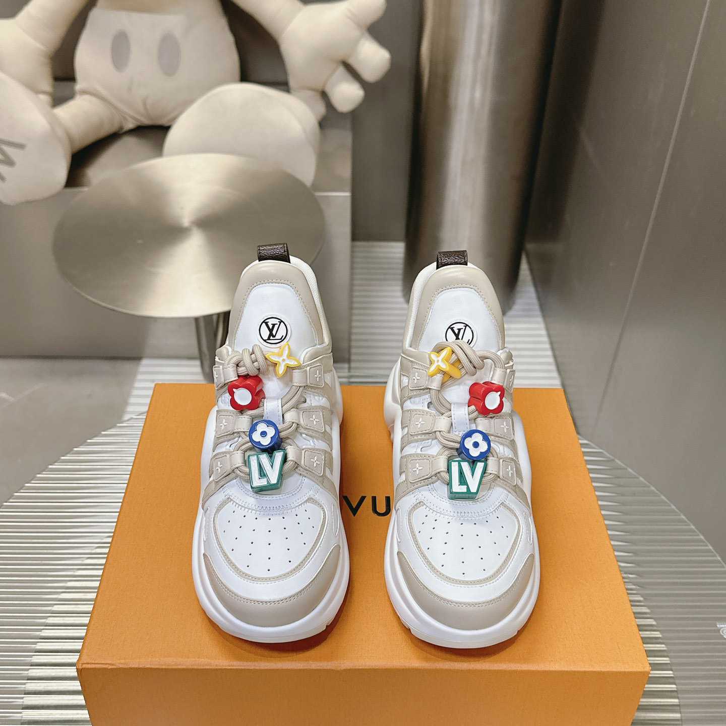 Louis Vuitton LV Archlight Sneaker    - DesignerGu